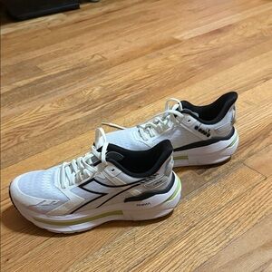 Diadora White and Black Running Sneakers